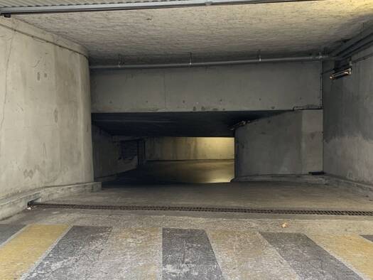 Garage/Stationnement à vendre 27 000 € 12 m² Maurice Ravel Levallois-Perret 92300