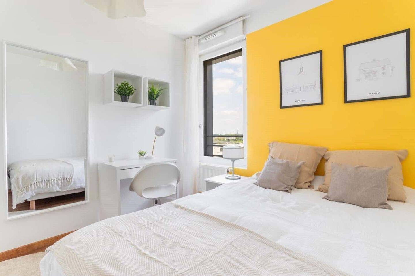 Settle into this room with private bathroom – LIL17 - Colocation — 1