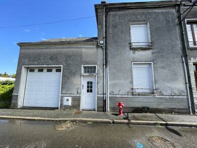 Maison à vendre 84 500 € 4 pièces 1 chambre 82 m² 420 m² de terrain Centre Sable sur Sarthe 72300