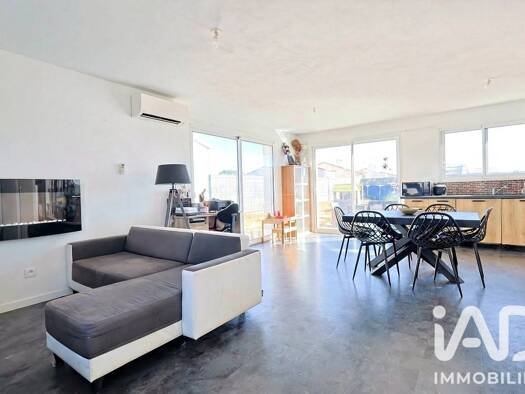 Maison de plain-pied à vendre 167 700 € 3 pièces 2 chambres 60,6 m² 489 m² de terrain Les Landes-Genusson 85130