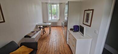 Appartement à louer 490 € 2 pièces 1 chambre 30 m² 3 étages Sud Ouest Guingamp 22200