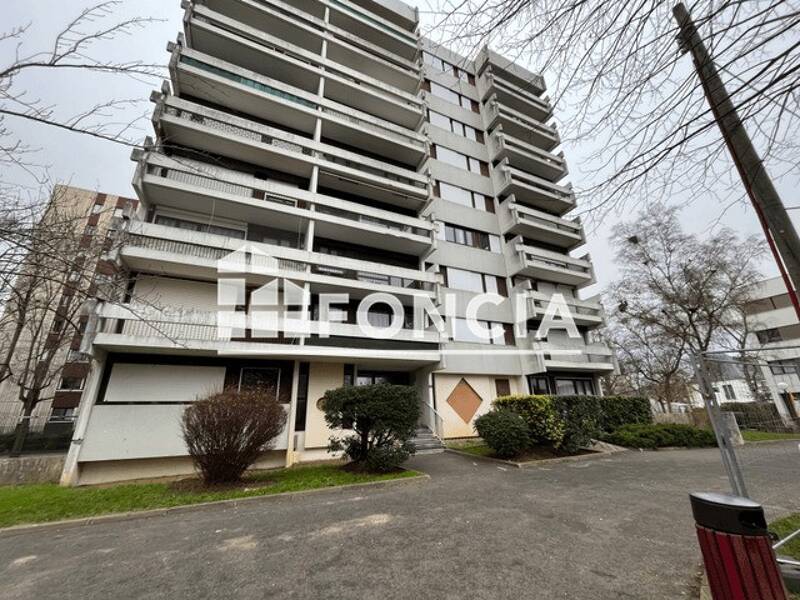 Maison à louer, 27m², COURCOURONNES