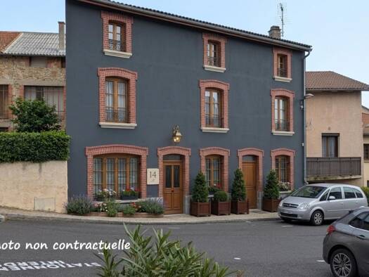 Maison de ville à vendre 89 000 € 6 pièces 3 chambres 199 m² 154 m² de terrain Saint-Rémy-sur-Durolle 63550