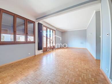 Appartement à louer 1 155 € 3 pièces 2 chambres 78 m² Étage 2/4 Centre Ville Valserhone 01200