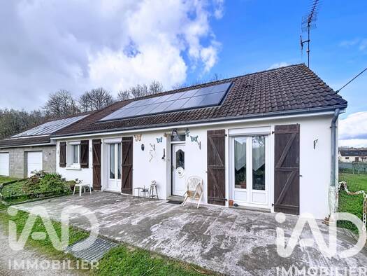 Maison de plain-pied à vendre 159 900 € 5 pièces 3 chambres 85 m² 880 m² de terrain Montfort-le-Gesnois 72450