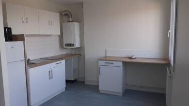 Appartement à louer 500 € 1 pièce 29 m² Clou Bouchet Niort 79000