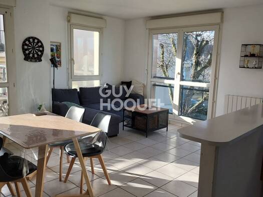 Appartement à louer 771 € 3 pièces 2 chambres 67 m² Étage 1/2 Le Coudray 28630