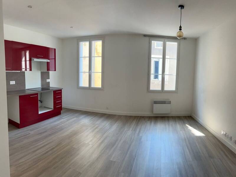 Maison à louer, 58m², PUGET THENIERS