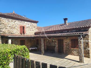 Maison à vendre 215 000 € 5 pièces 2 chambres 146 m² 1 587 m² de terrain Realmont 81120