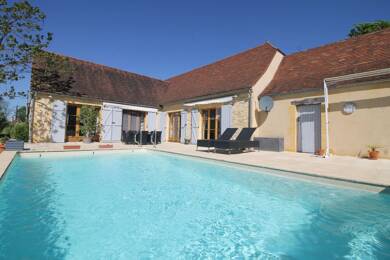 Maison de plain-pied à vendre 309 000 € 3 pièces 2 chambres 115 m² 1 202 m² de terrain Gourdon 46300