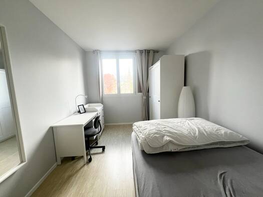 Colocation à louer 498 € 1 pièce 12 m² Étage 3/3 Plaine de Balizy Chilly-Mazarin 91380