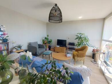 Appartement à louer 1 280 € 4 pièces 2 chambres 77 m² 6ème étage Bernus-Kergypt-Keruzen-Campen Vannes 56000