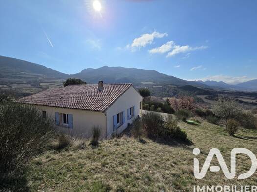 Maison de plain-pied à vendre 320 000 € 5 pièces 3 chambres 96 m² 5 729 m² de terrain Saint-Sauveur-Gouvernet 26110