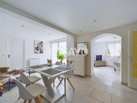 Maison à vendre 599 000 € 6 pièces 5 chambres 142 m² 358 m² de terrain Haut Guichet-Centre Ouest Orsay 91400