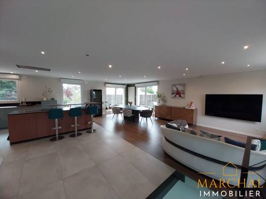 Maison à vendre 460 000 € 7 pièces 4 chambres 205 m² 1 082 m² de terrain Fleury 57420