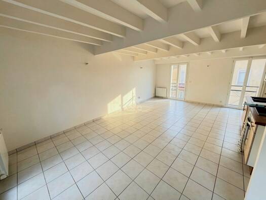 Duplex à vendre 132 000 € 3 pièces 2 chambres 62 m² RDC/1 Les Brouzils 85260