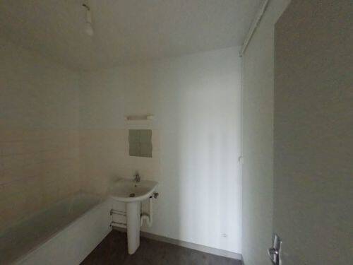 Maison à louer, 66m², SAINT AMAND MONTROND