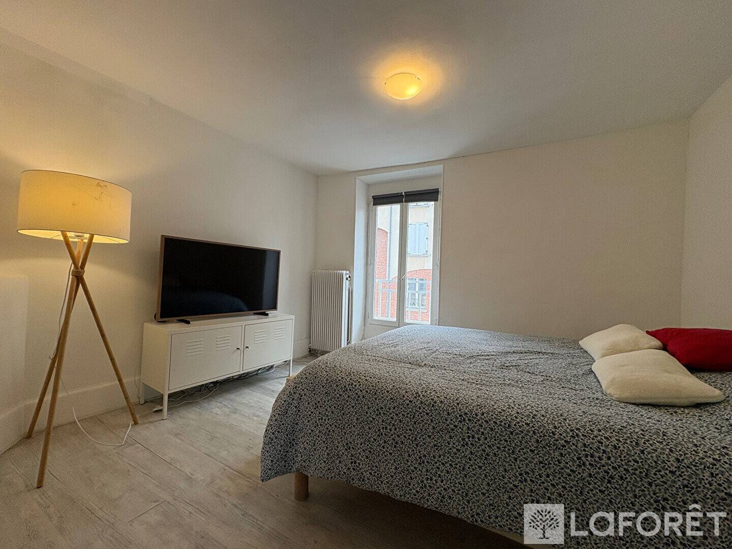 Maison à vendre, 52m², JUZIERS