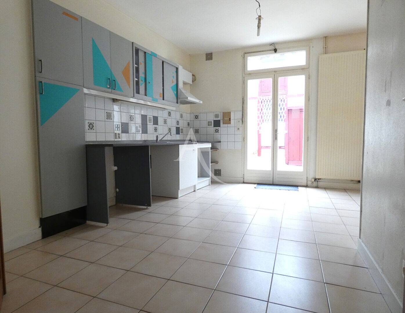 Maison à vendre, 83m², NEUVILLE AUX BOIS