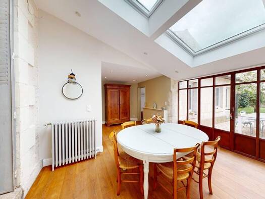 Maison à vendre 340 000 € 6 pièces 3 chambres 167 m² 688 m² de terrain Gerard Yvon Vendôme 41100