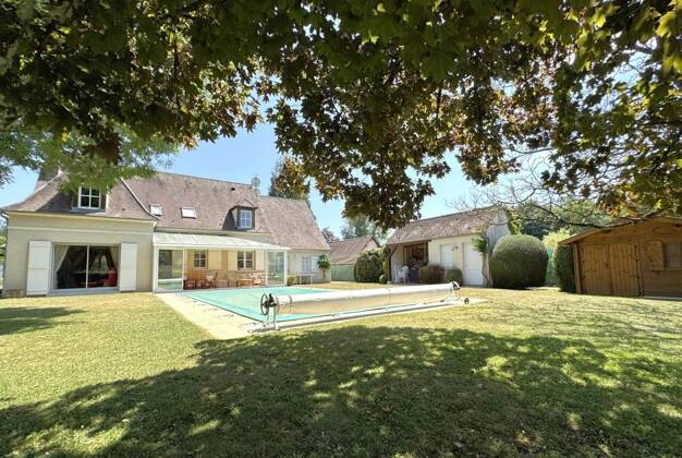 Maison à vendre 520 000 € 7 pièces 5 chambres 181,9 m² 1 130 m² de terrain Saint-Jean-Aux-Bois 60350