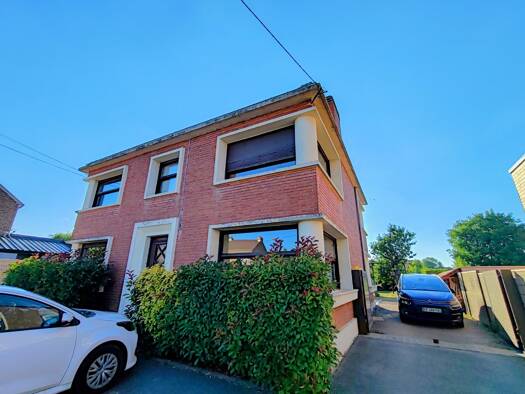 Maison à vendre 477 000 € 8 pièces 4 chambres 350 m² 1 242 m² de terrain Valenciennes 59300