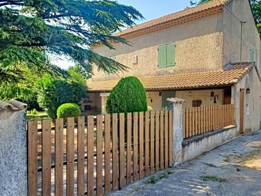 Maison à vendre 287 500 € 13 pièces 5 chambres 176 m² 1 847 m² de terrain Est Bollène 84500