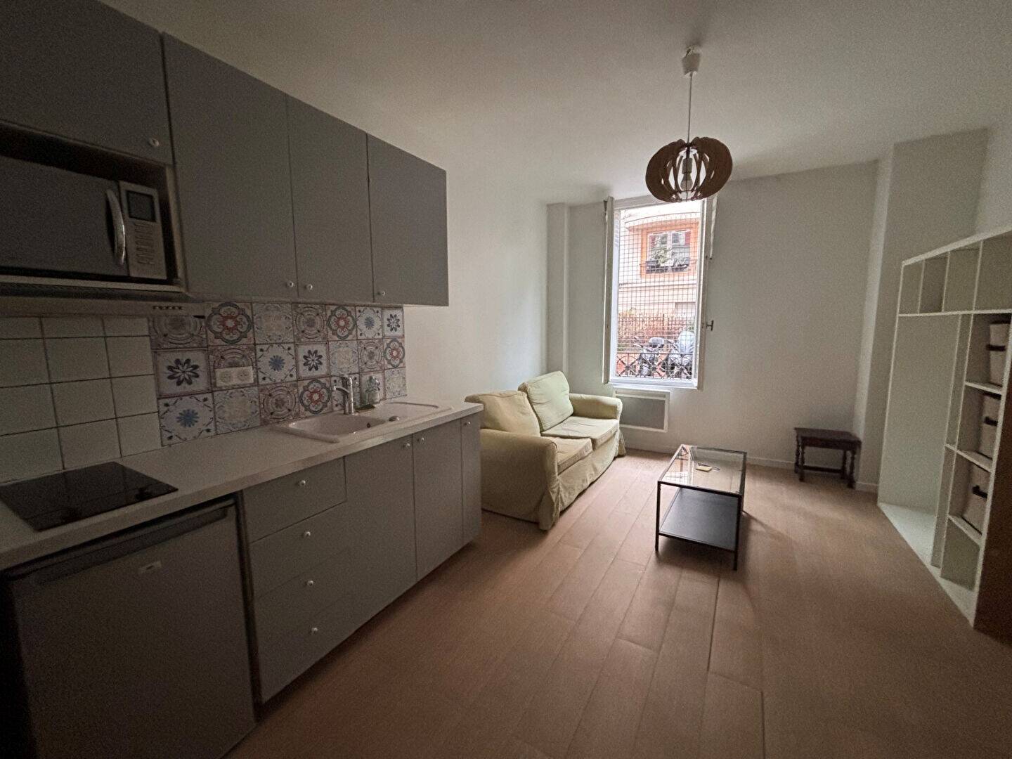 Maison à louer, 30m², LEVALLOIS PERRET