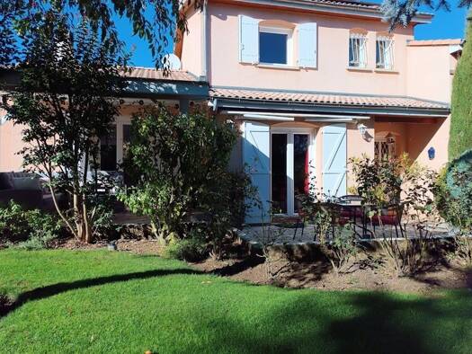 Maison à vendre 368 000 € 8 pièces 4 chambres 158 m² 2 125 m² de terrain Vichel 63340