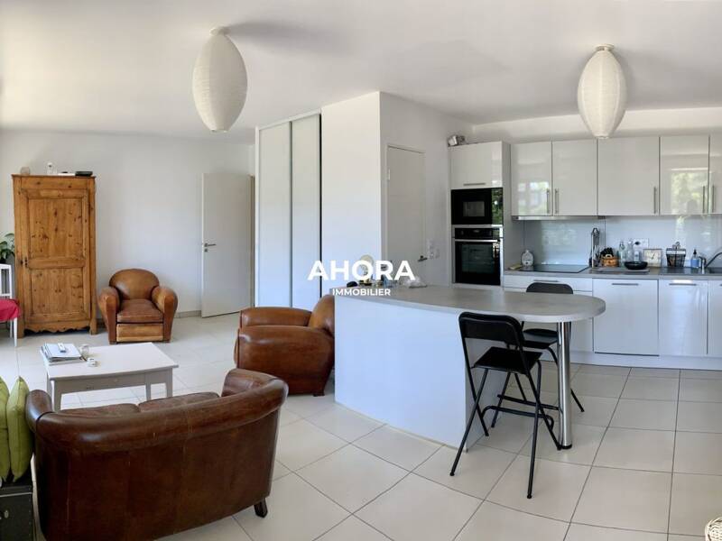 Maison à louer, 85m², MARSEILLE 9E