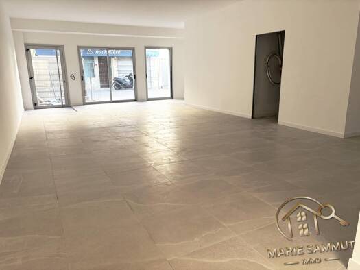 Local commercial à vendre 250 000 € 73 m² de surface de vente Le Grau-du-Roi 30240