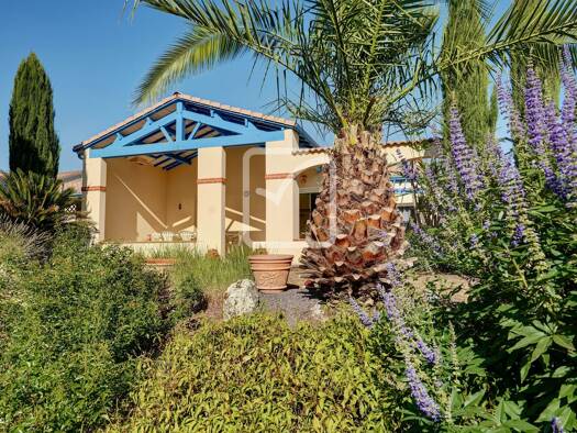 Maison à vendre 395 000 € 7 pièces 5 chambres 164 m² 1 180 m² de terrain La Chapelle-Saint-Laurent 79430