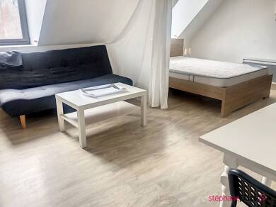 Appartement à louer 525 € 1 pièce 27 m² Dernier étage, Étage 3/3 Ergue Armel Quimper 29000