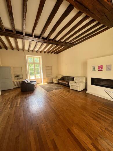 Maison à louer 200 € 3 pièces 6 chambres 200 m² Angers 49000