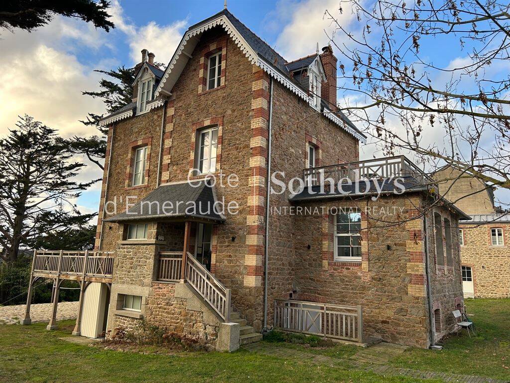 Maison à vendre, 294m², SAINT LUNAIRE