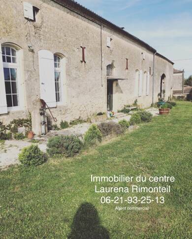 Maison à vendre 296 000 € 5 pièces 4 chambres 262 m² 4 692 m² de terrain La Reole 33190