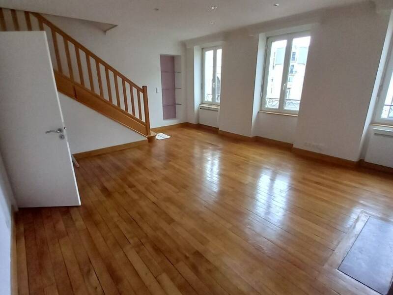 Maison à louer, 83m², COMMENTRY