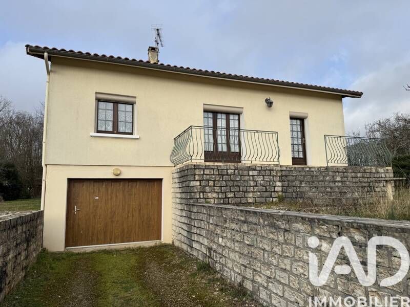 Maison à vendre, 80m², LUSSAC