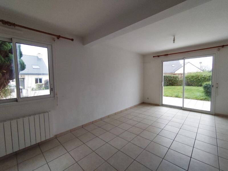 Maison à louer, 73m², PLOUBEZRE