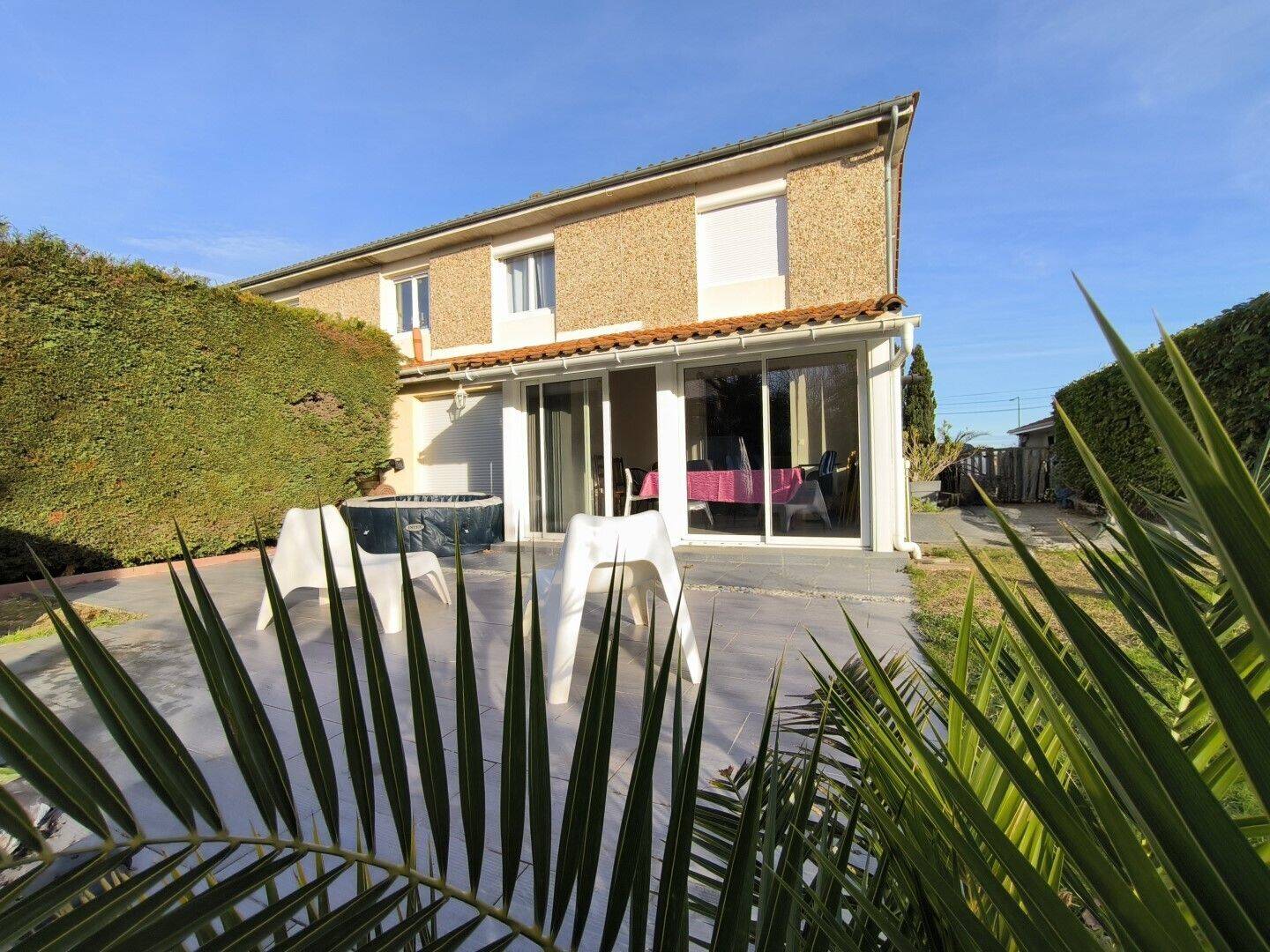 Maison à vendre, 97m², SAINT SEURIN SUR L'ISLE