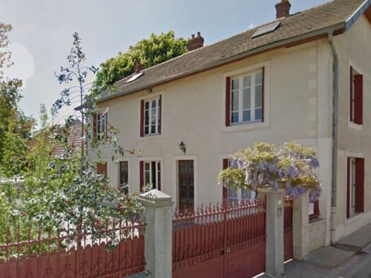 Maison de ville à vendre 254 000 € 5 pièces 4 chambres 188,3 m² 1 900 m² de terrain Bragny sur Saone 71350
