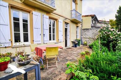 Maison à vendre 296 800 € 8 pièces 6 chambres 190 m² 162 m² de terrain Nord Est Grenade 31330