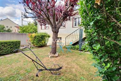 Maison de plain-pied à vendre 425 000 € 4 pièces 3 chambres 70 m² 511 m² de terrain Le Plateau Vitry sur Seine 94400