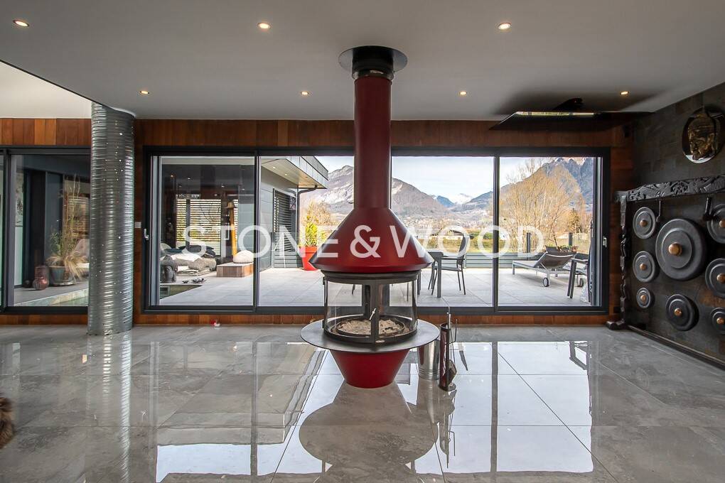 Maison à vendre, 400m², SEVRIER