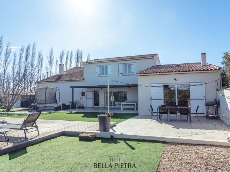 Maison à vendre, 302m², AIMARGUES