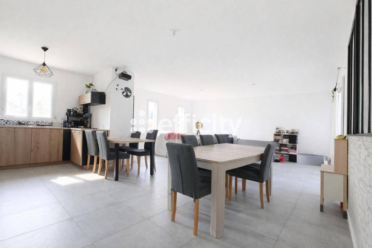 Maison à vendre, 113m², SAINT JULIEN L'ARS