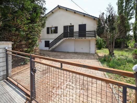 Maison à vendre 125 000 € 5 pièces 3 chambres 113 m² 856 m² de terrain Beaufort-Orbagna 39190