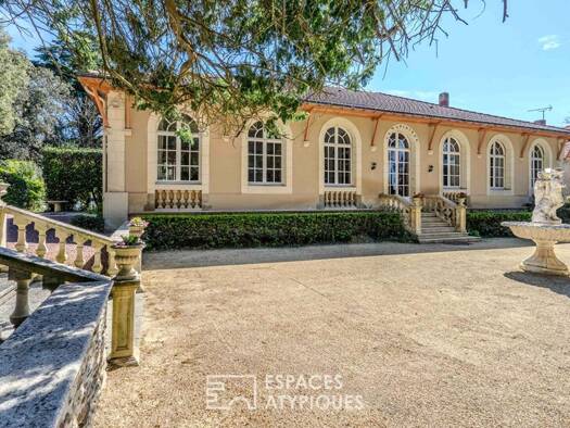 Maison de plain-pied à vendre 1 927 000 € 13 pièces 6 chambres 257 m² 2 352 m² de terrain Centre Pornic 44210