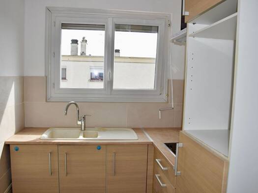 Appartement à louer - Première occupation 564 € 2 pièces 1 chambre 43 m² Étage 3/3 Bourg Châlette-sur-Loing 45120