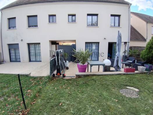 Maison à louer 1 300 € 6 pièces 4 chambres 110 m² 400 m² de terrain Maulette 78550